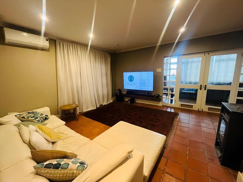 House For Sale In Cape Town - Photo 5