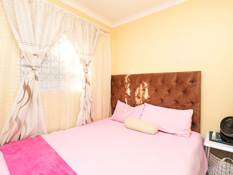 House For Sale In Midrand - Photo 10