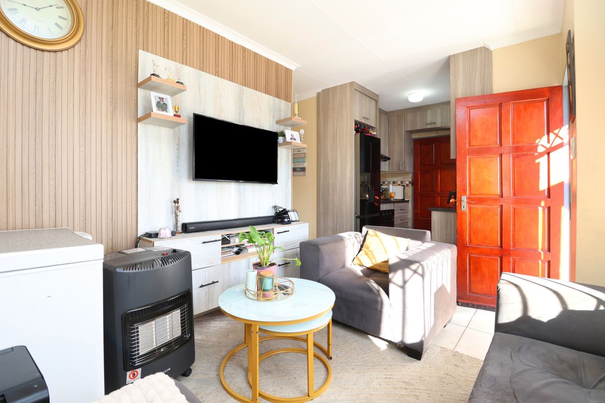House For Sale In Midrand - Photo 4
