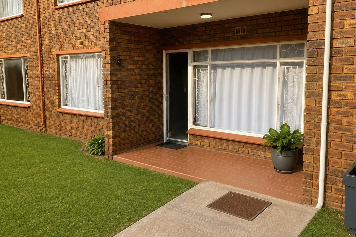 Apartment For Sale In Roodepoort - Photo 2