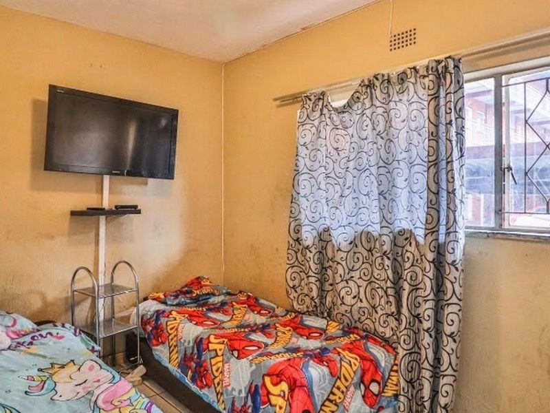 Apartment For Sale In Roodepoort - Photo 7