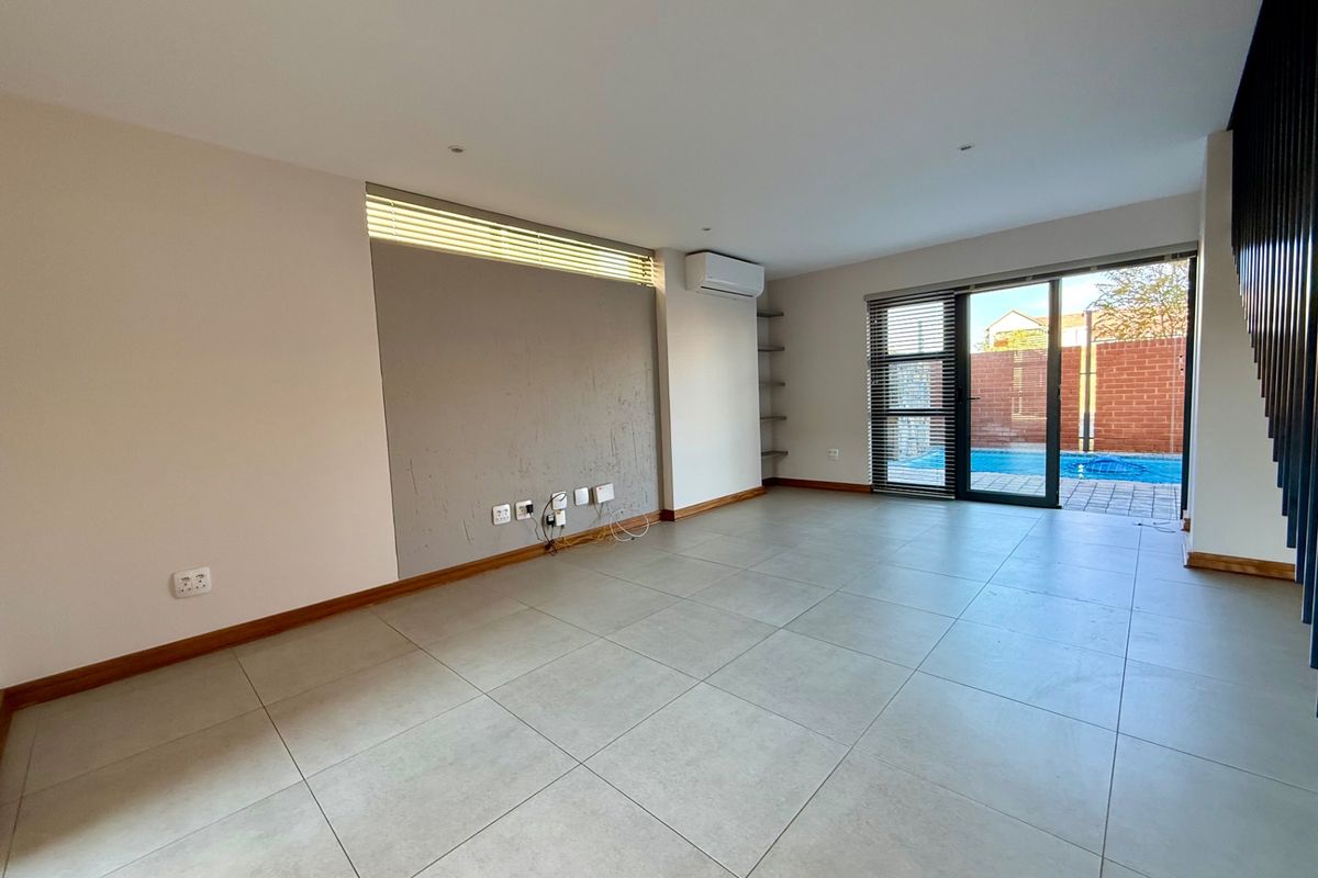 Townhouse Rental Monthly In Bloemfontein - Photo 4