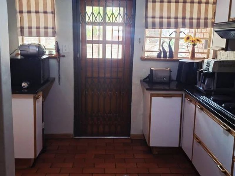 House Rental Monthly In Pretoria - Photo 7