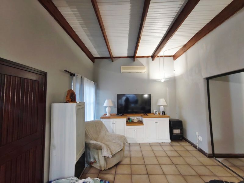 House Pending Sale In Bloemfontein - Photo 3
