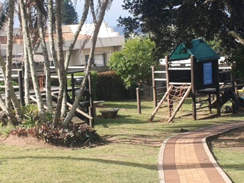 Townhouse Rental Monthly In Port Shepstone - Photo 4