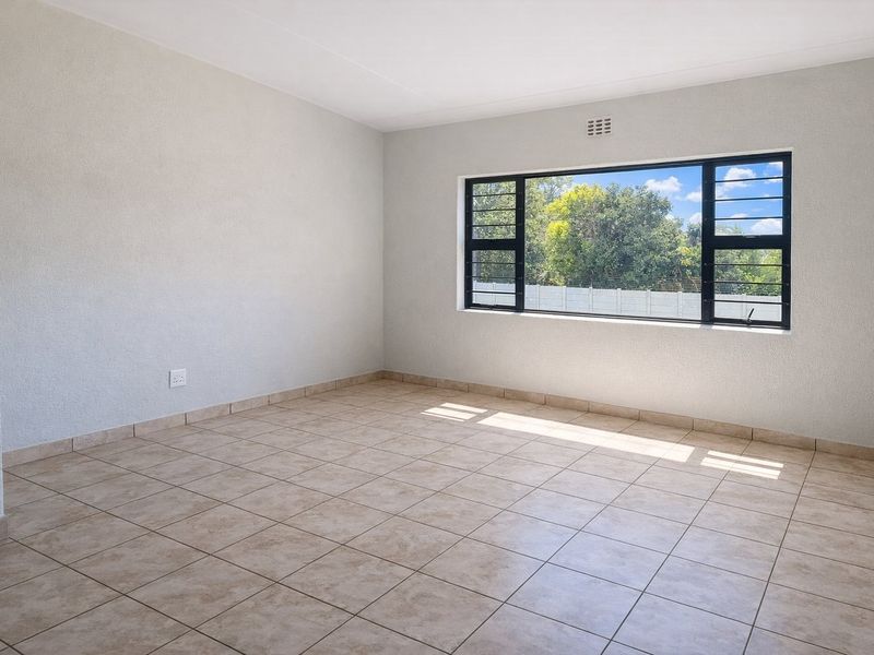 Apartment For Sale In Boksburg - Photo 3