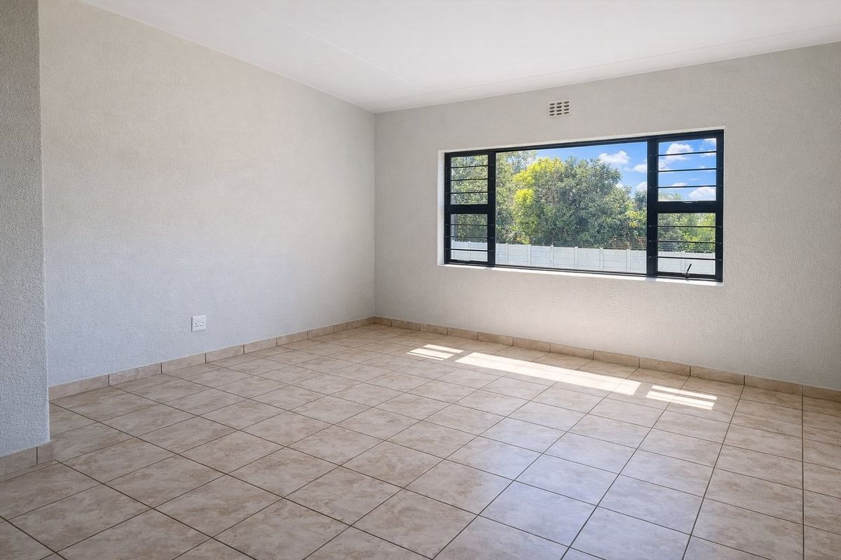 Apartment For Sale In Boksburg - Photo 3