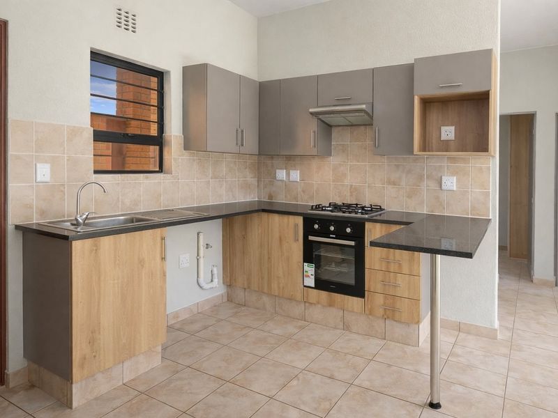 Apartment For Sale In Boksburg - Photo 6