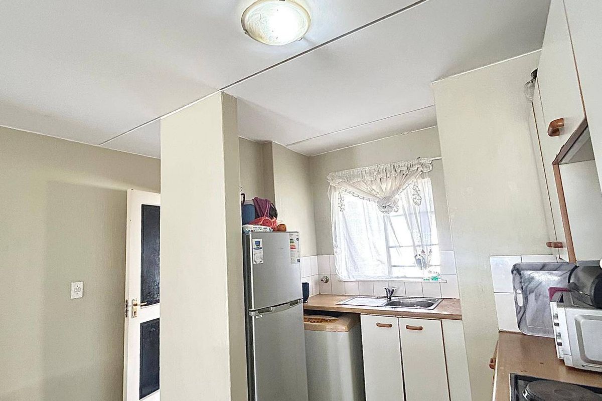 Apartment For Sale In Sandton - Photo 5