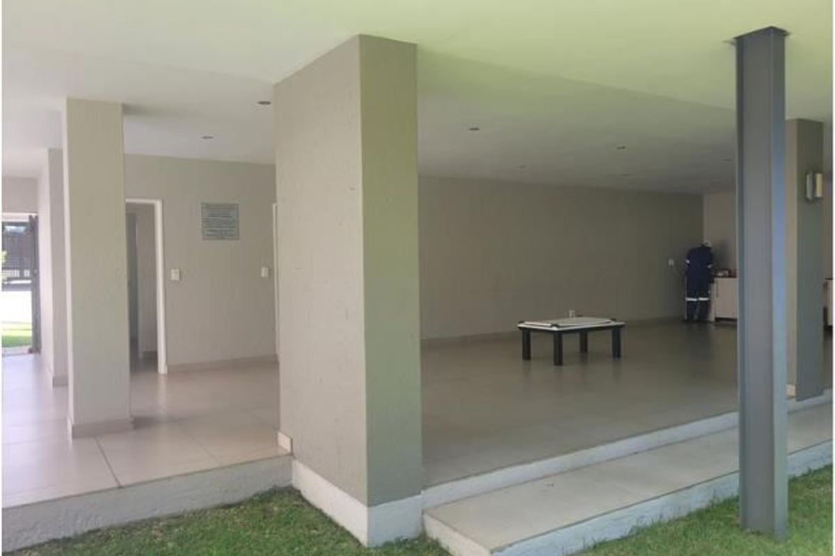 Apartment Rental Monthly In Sandton - Photo 5