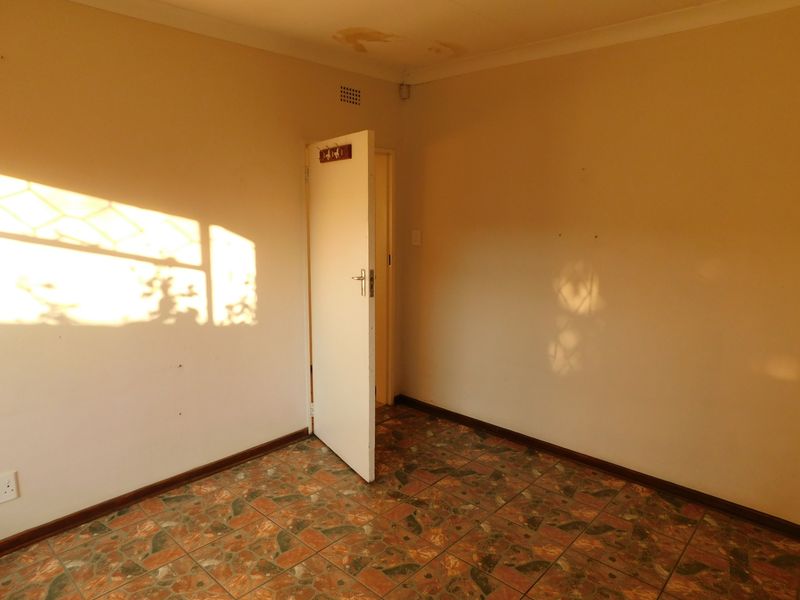 House For Sale In Benoni - Photo 10