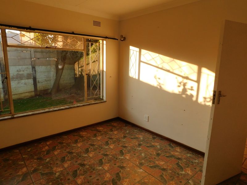 House For Sale In Benoni - Photo 8