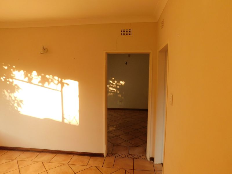 House For Sale In Benoni - Photo 7
