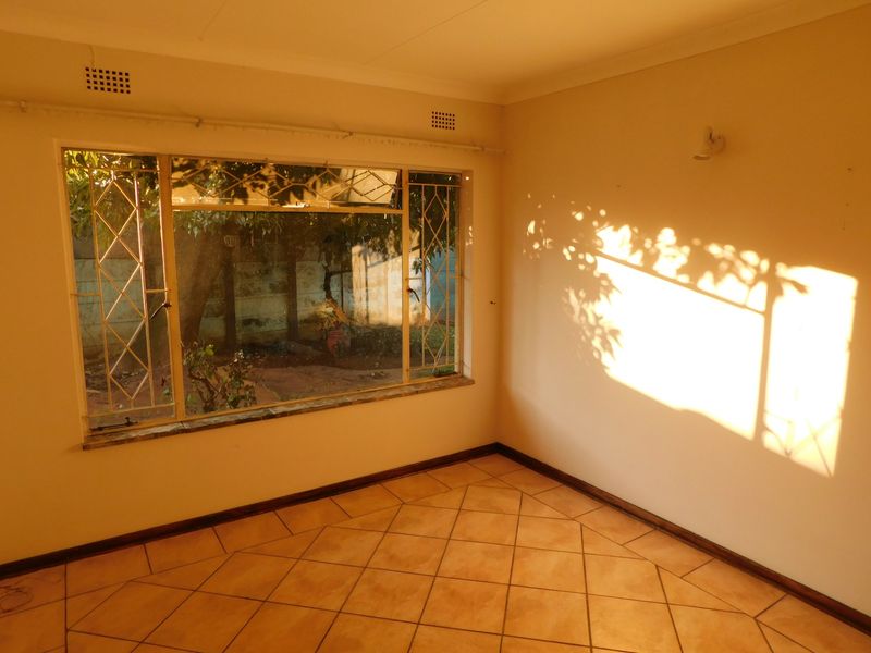 House For Sale In Benoni - Photo 6