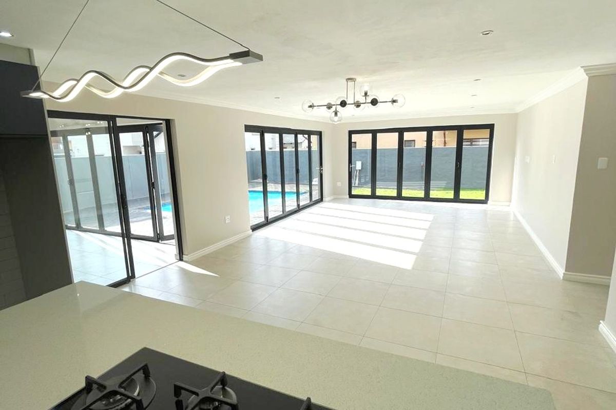 House For Sale In Centurion - Photo 2