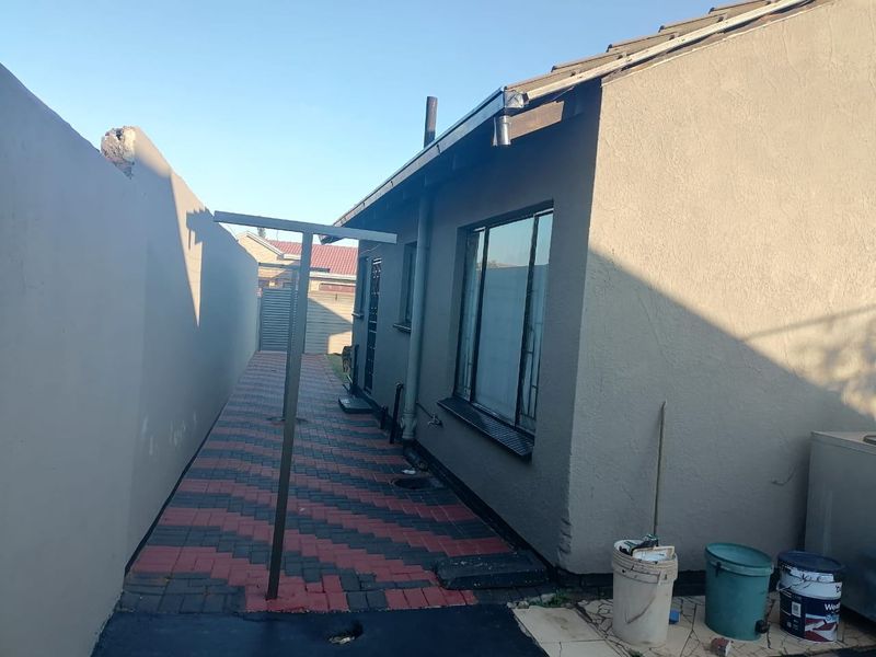 House For Sale In Boksburg - Photo 4