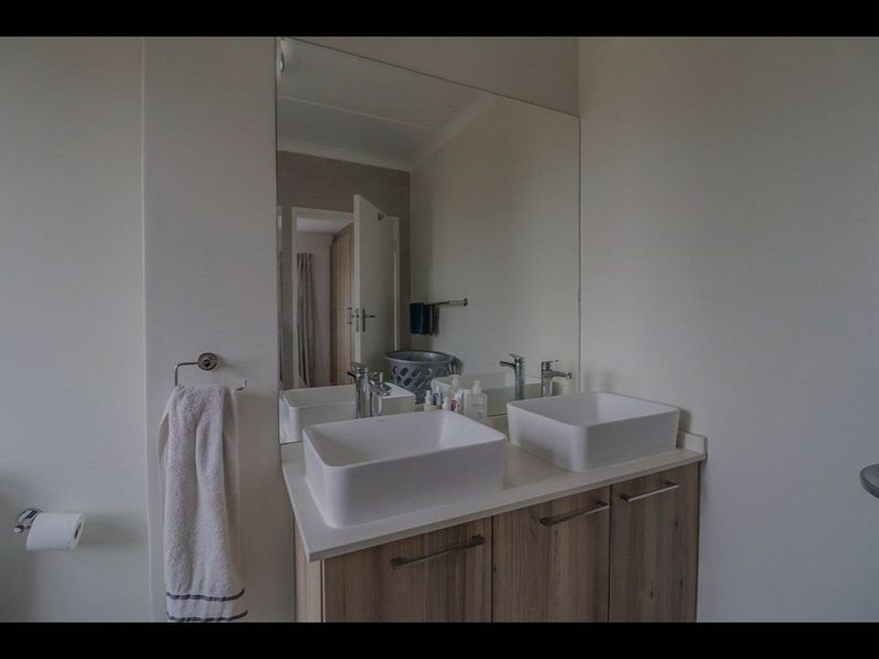 Apartment Rental Monthly In Edenvale - Photo 10