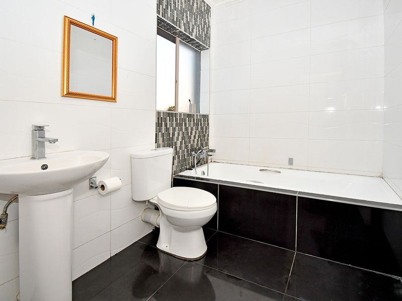 Apartment For Sale In Midrand - Photo 9