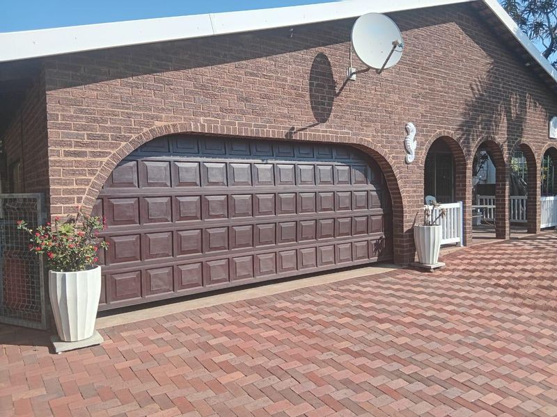 House For Sale In Durban - Photo 1