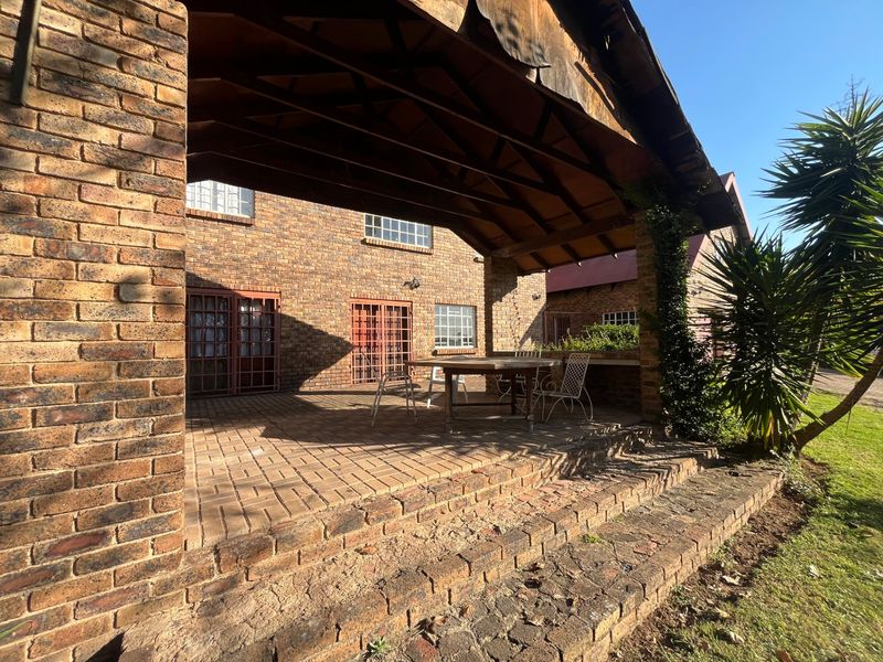 Commercial For Sale In Sandton - Photo 5