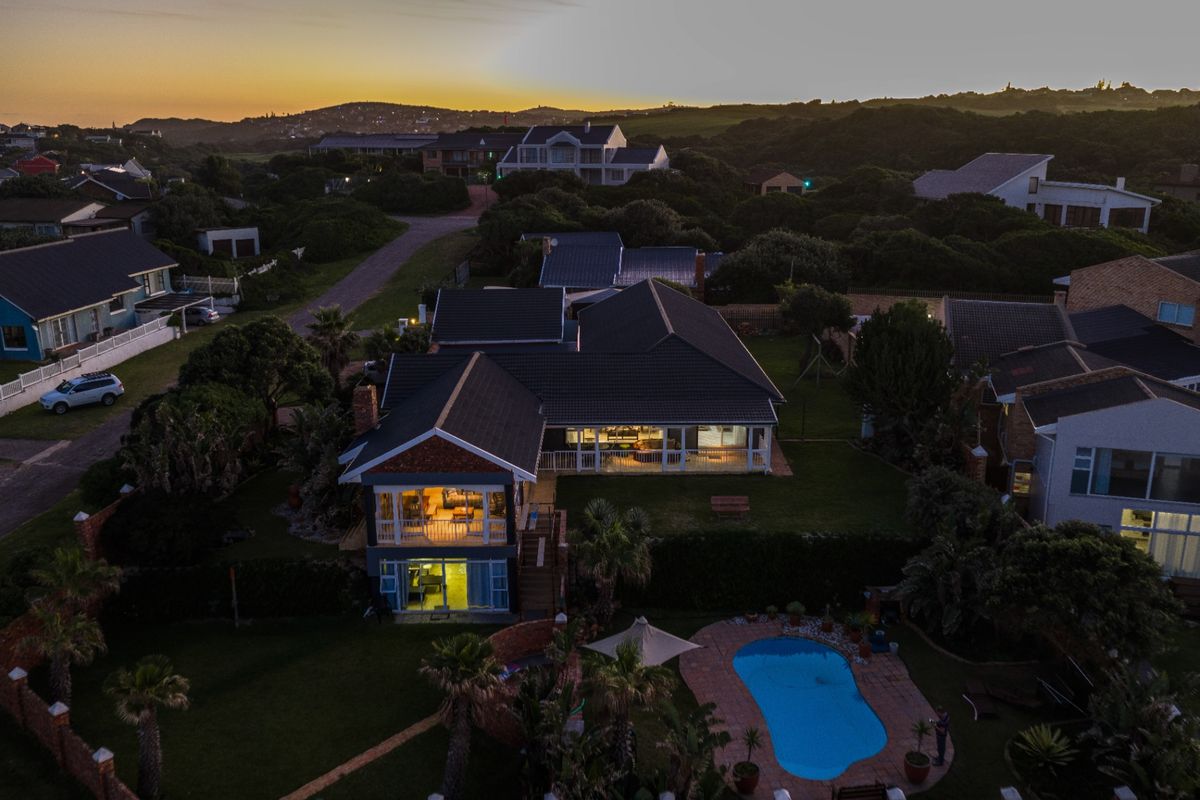 House For Sale In Port Alfred - Photo 2