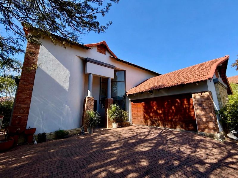 House For Sale In Bloemfontein - Photo 1