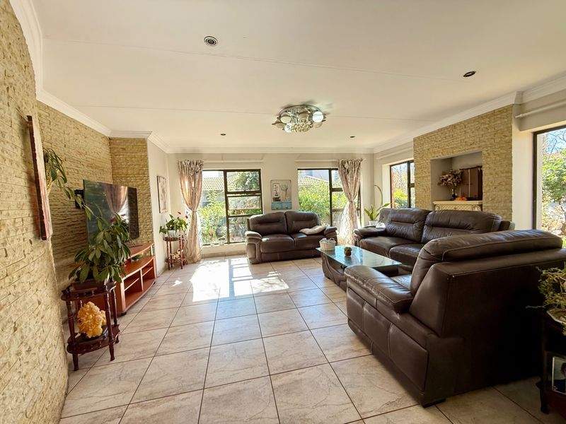 House For Sale In Bloemfontein - Photo 9