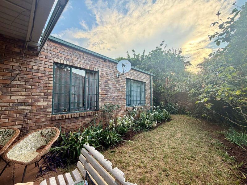 Townhouse For Sale In Pretoria - Photo 1