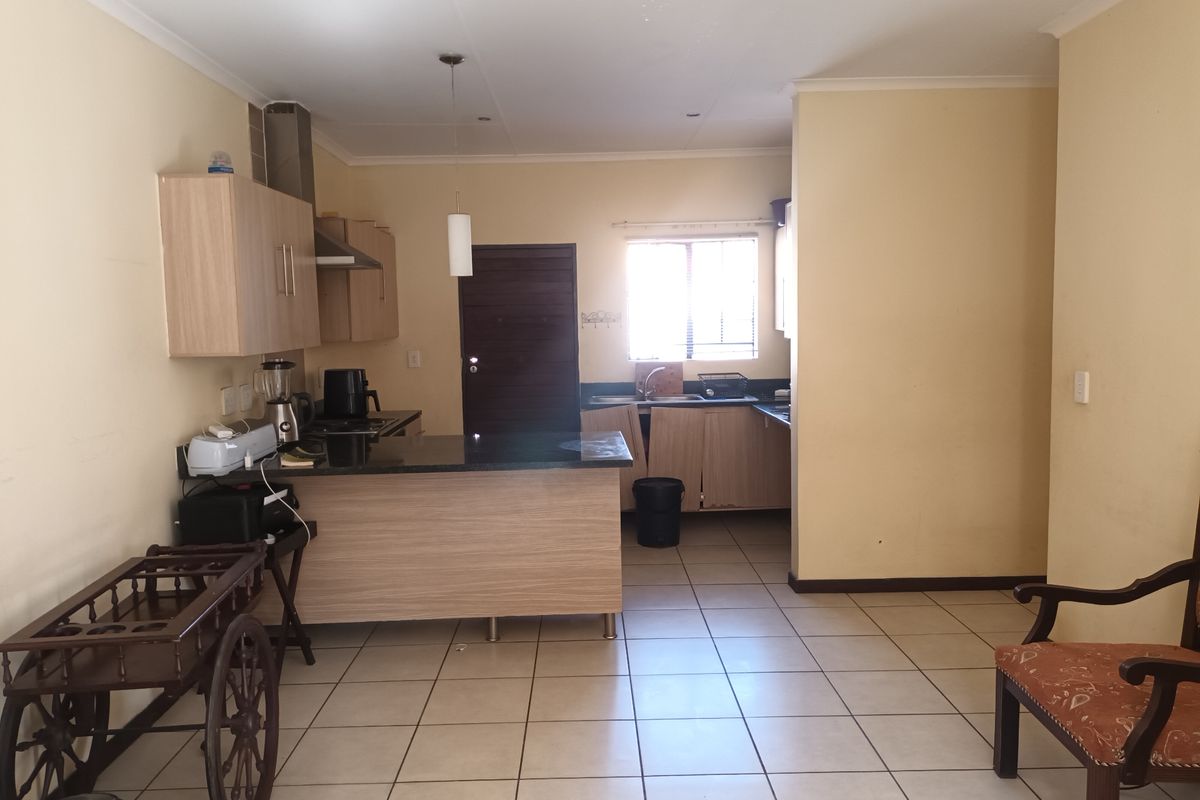 Townhouse For Sale In Pretoria - Photo 3