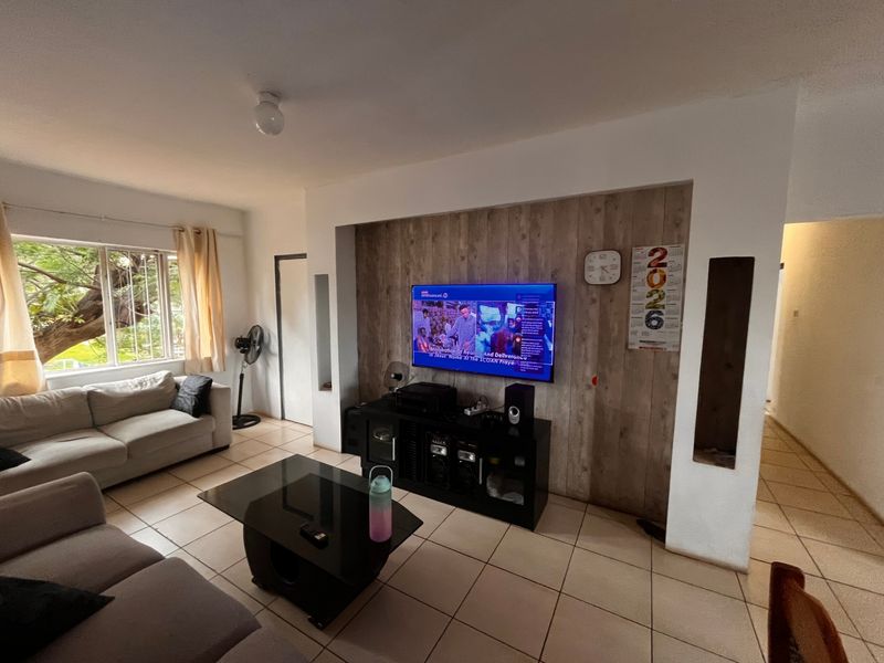 Apartment For Sale In Durban - Photo 3