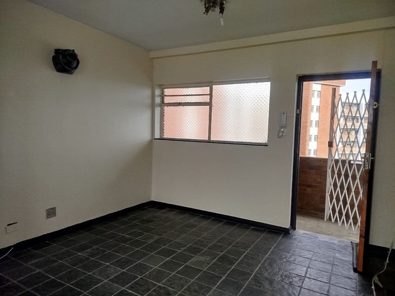 Apartment Rental Monthly In Durban - Photo 6