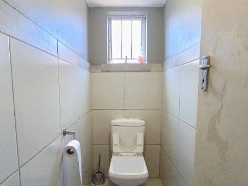 Apartment For Sale In Durban - Photo 6