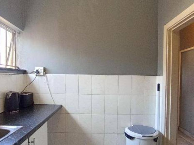 Apartment For Sale In Durban - Photo 3