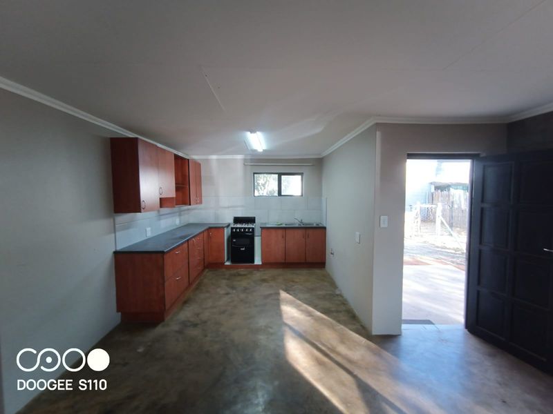 Farm Rental Monthly In Benoni - Photo 3