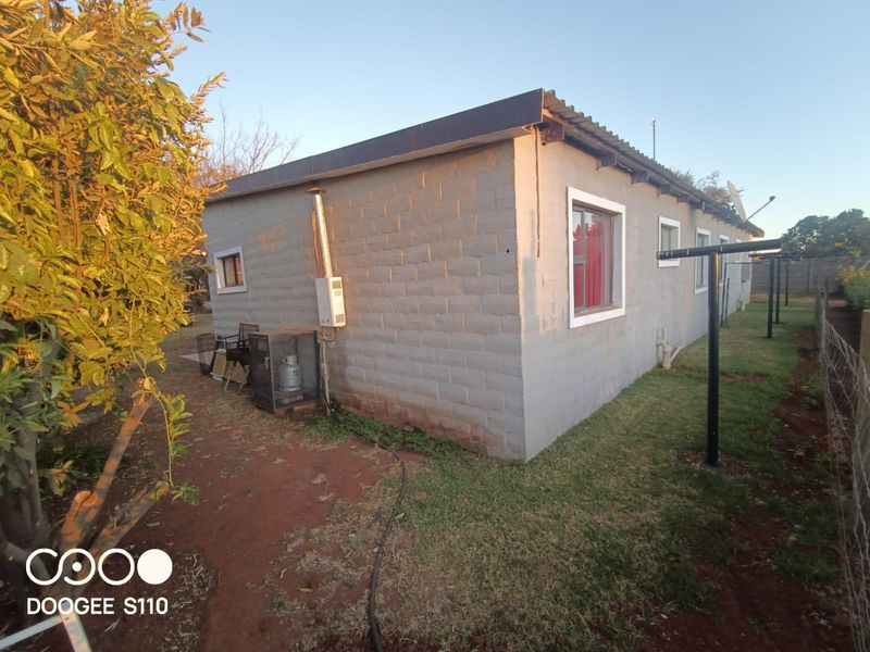 Farm Rental Monthly In Benoni - Photo 2