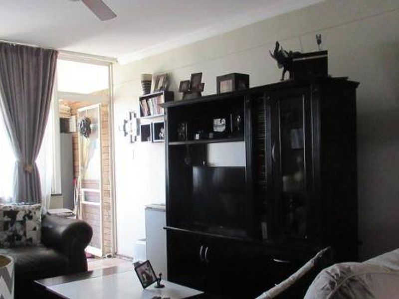 Apartment For Sale In Edenvale - Photo 8
