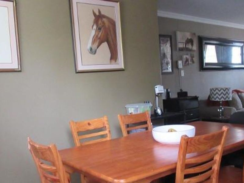 Apartment For Sale In Edenvale - Photo 4