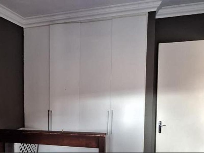 Townhouse For Sale In Kempton Park - Photo 7