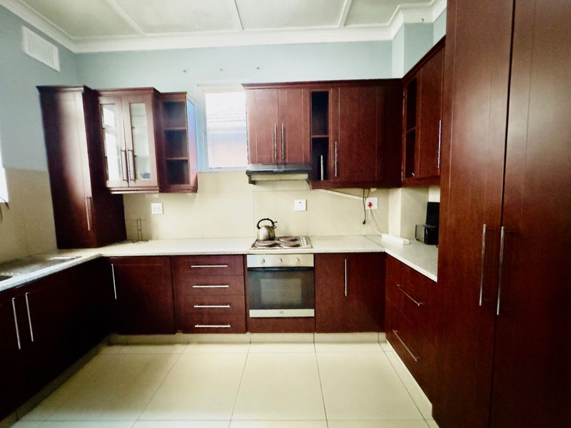 Apartment For Sale In Durban - Photo 3