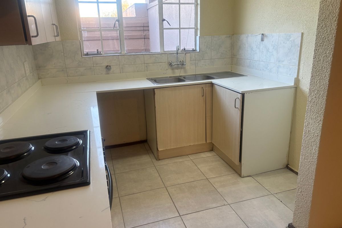 Apartment Rental Monthly In Midrand - Photo 4