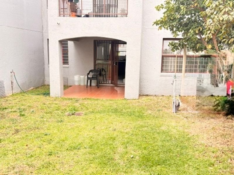 Apartment For Sale In Midrand - Photo 1