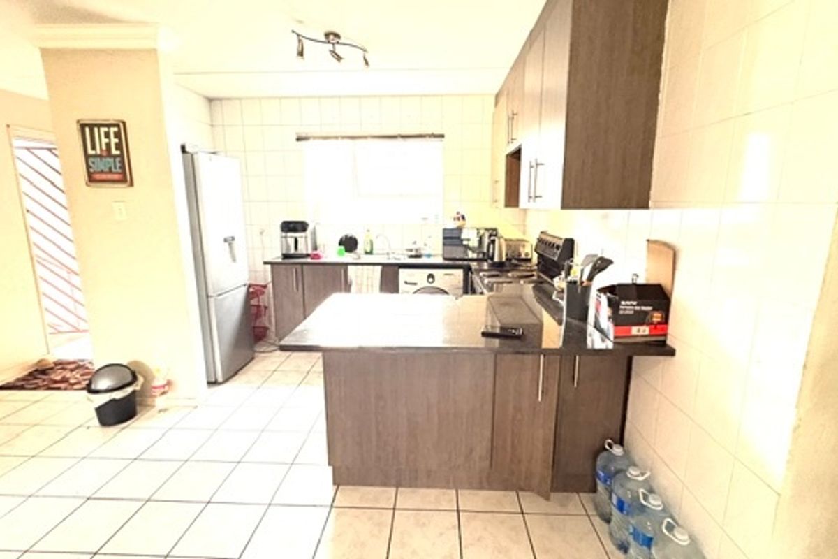 Apartment For Sale In Midrand - Photo 5