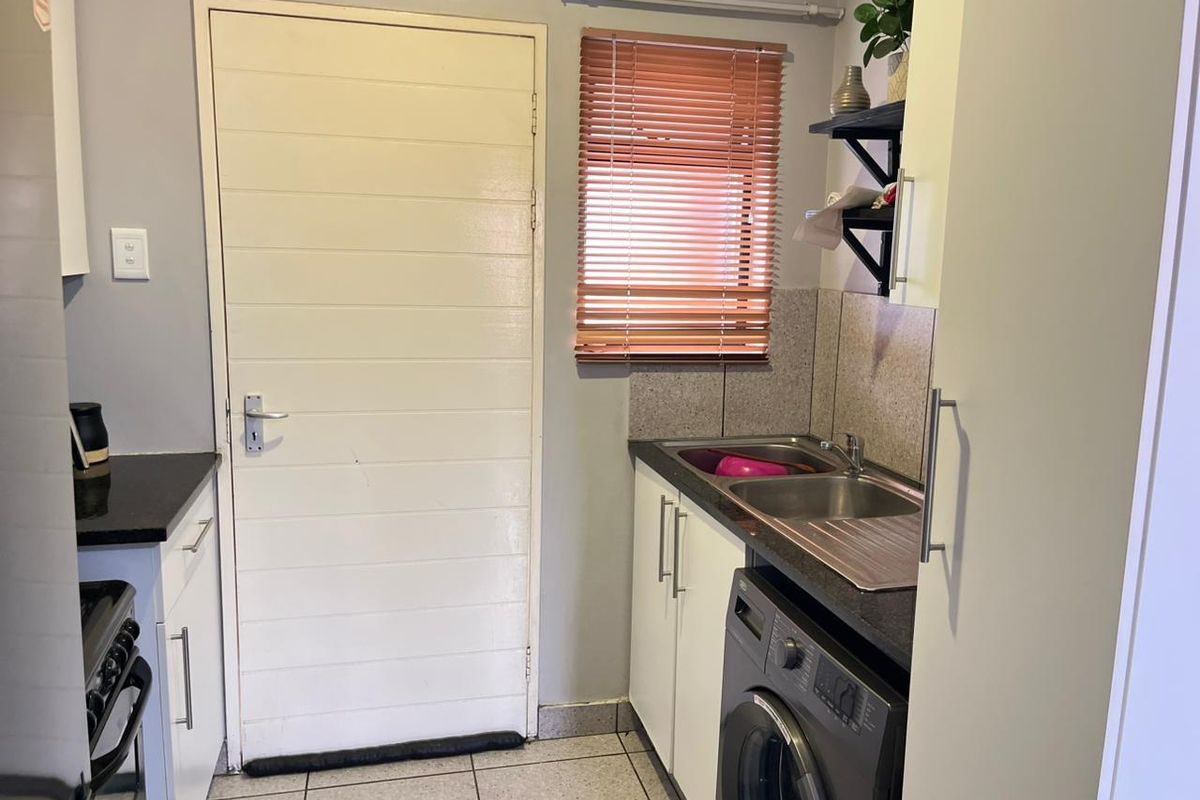 Apartment For Sale In Midrand - Photo 4