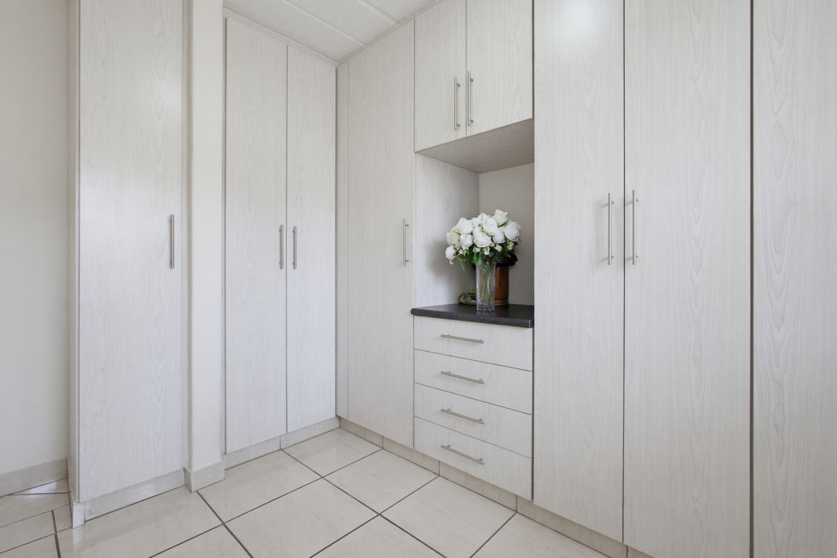 Apartment For Sale In Boksburg - Photo 5