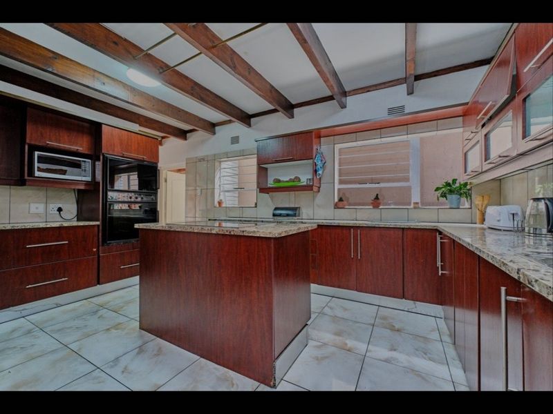 House Rental Monthly In Sandton - Photo 7