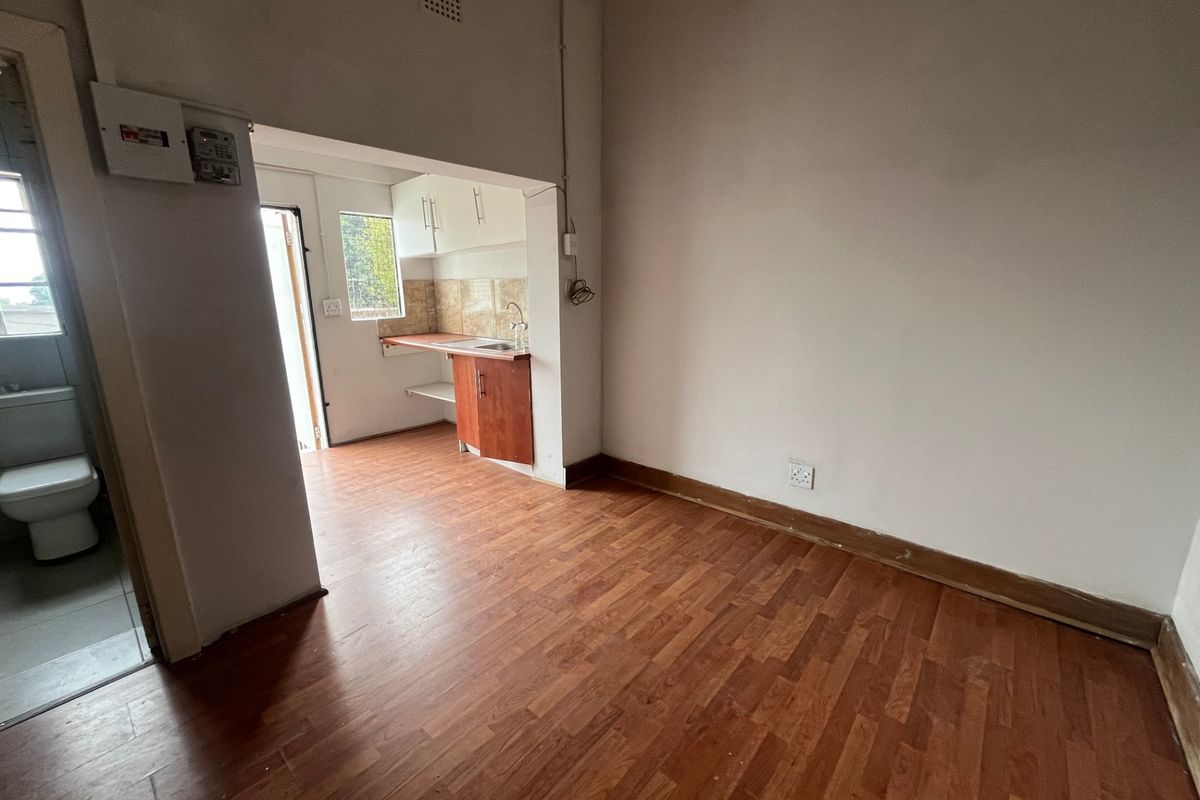 Apartment Rental Monthly In Johannesburg - Photo 3