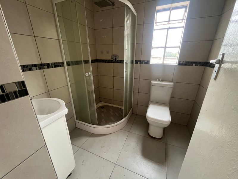Apartment Rental Monthly In Johannesburg - Photo 5