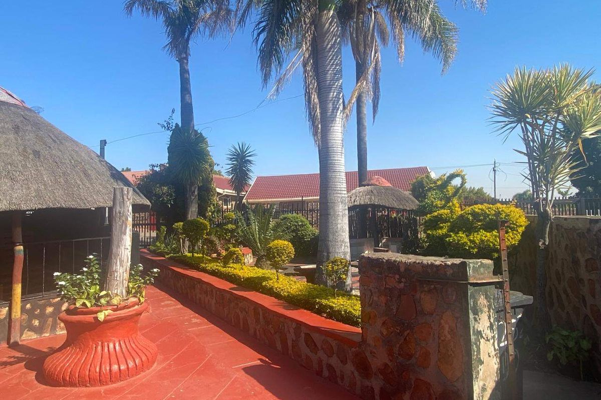 House For Sale In Soshanguve - Photo 4
