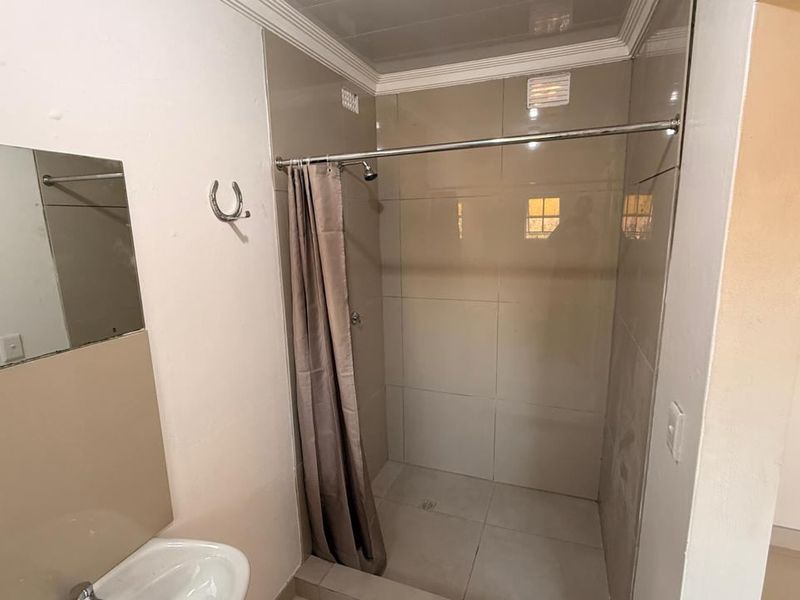 House Rental Monthly In Walkerville - Photo 7