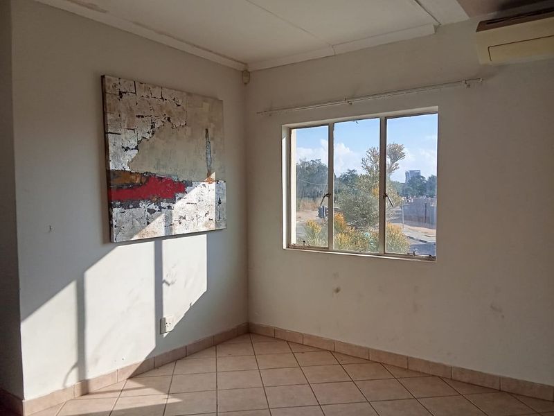 Apartment For Sale In Midrand - Photo 4